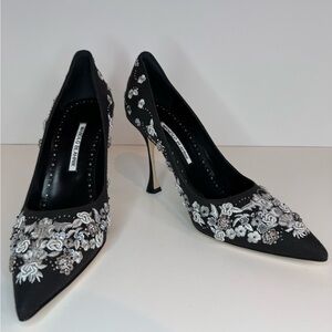 NEW! NEVER WORN! Elegant Black Floral Embellished Manolo Blahnik Heels!